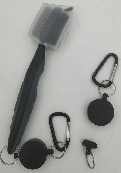Golf club cleaning brush with magnetic snap button, stainless steel and PP wool bristles, black colour, without cover