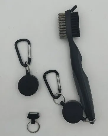 Golf club cleaning brush with magnetic snap button, stainless steel and PP wool bristles, black colour, without cover