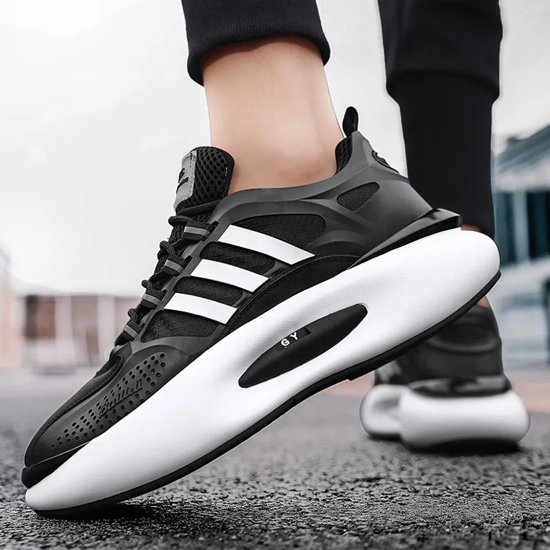 Men's mesh breathable running sneakers in white with green trim, rubber sole, front lacing, round toe