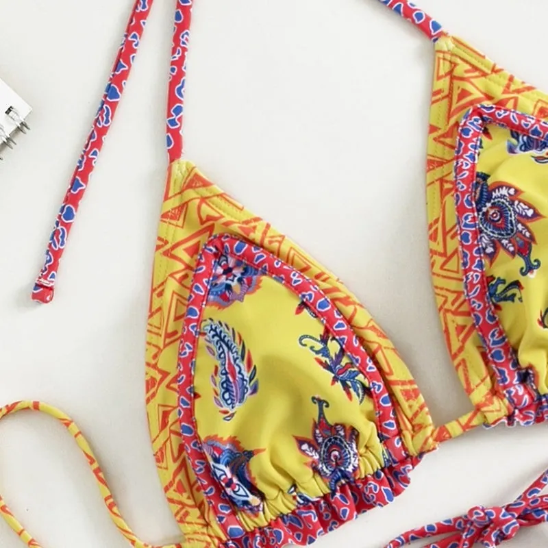 Women's three-point bikini swimsuit in yellow polyester briefs