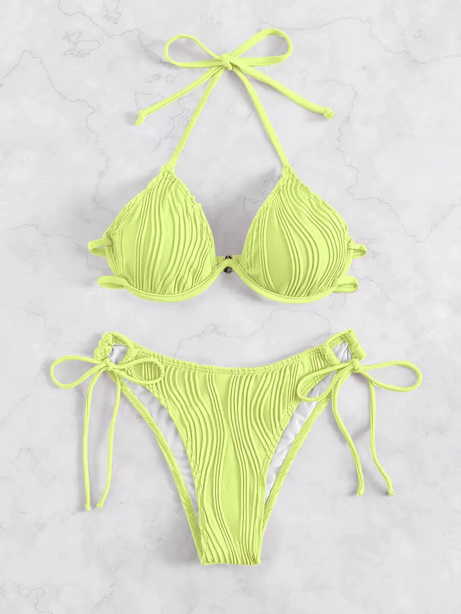 Women's steel bracket underwire bikini swimsuit in polyester fabric available in multiple colours