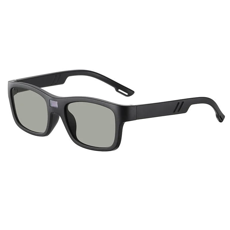 Driving and biking polarised sunglasses with black classic frame for sun protection