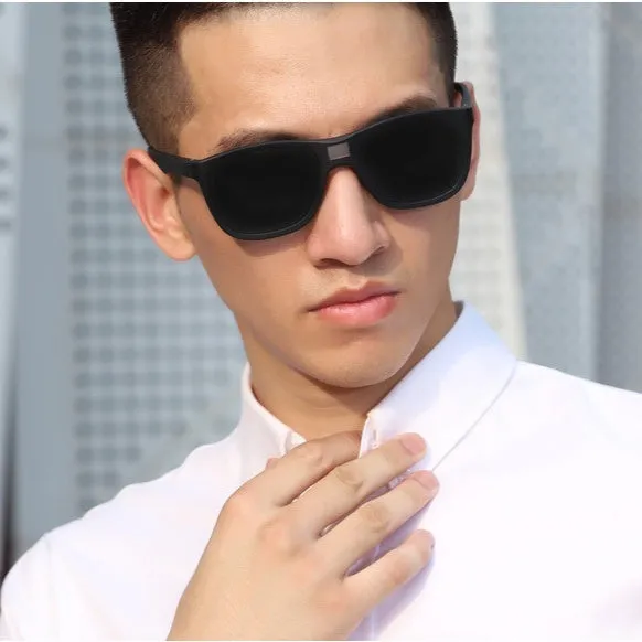 Driving and biking polarised sunglasses with black classic frame for sun protection