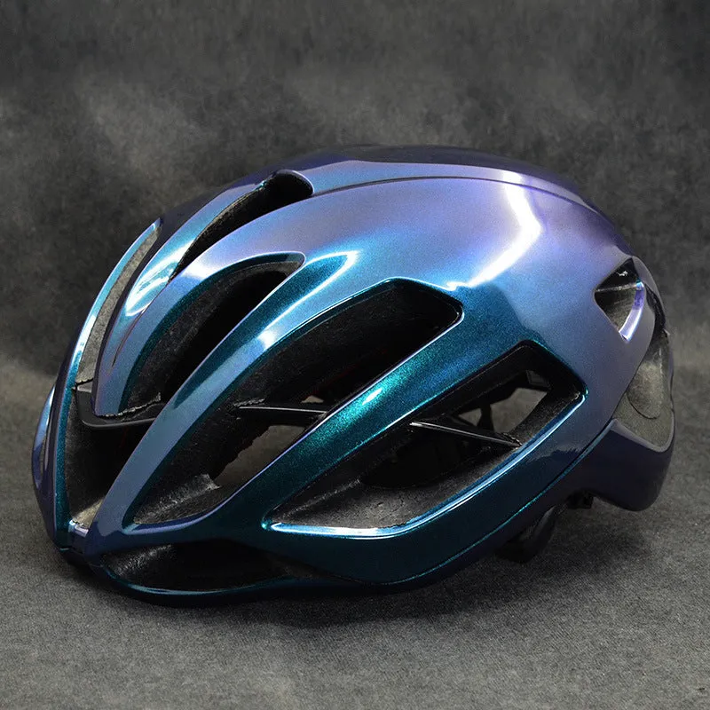 Mountain bike split helmet in black, EPS foam liner, side view