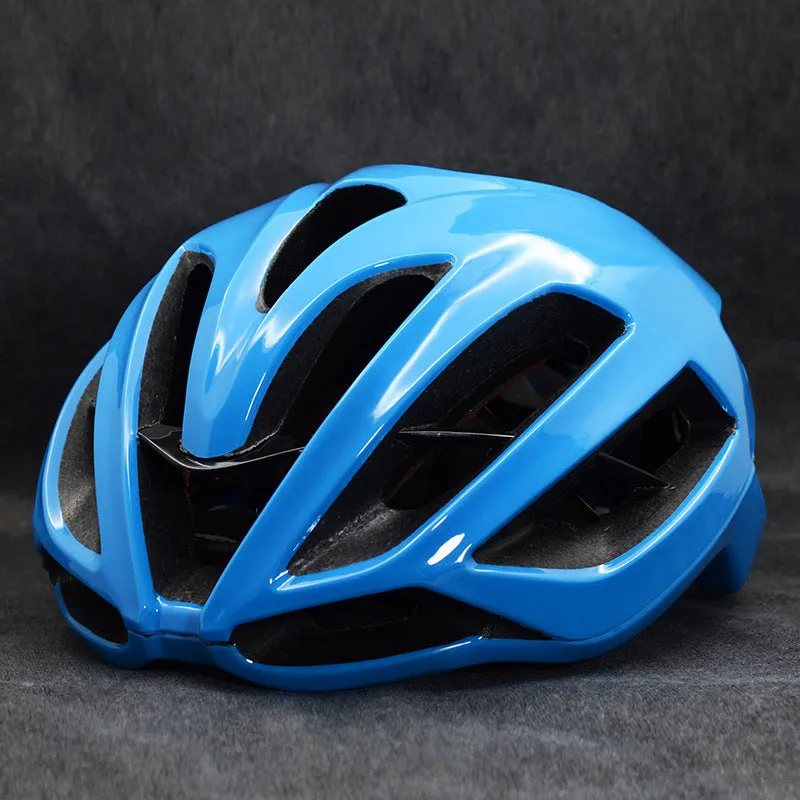 Mountain bike split helmet in black, EPS foam liner, side view