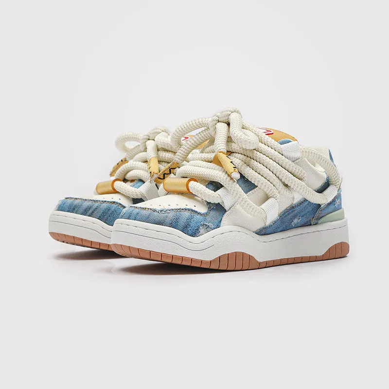 Unisex casual sneakers with thick rubber soles and breathable mesh lining in denim blue colour