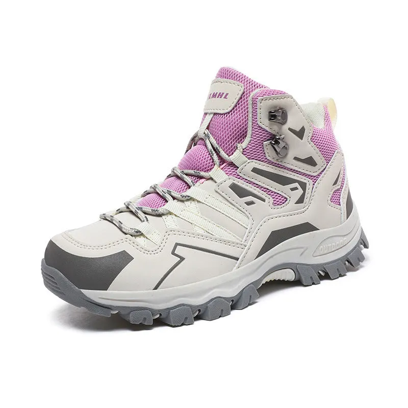 Men's low-top hiking sneakers in grey with flannel upper and natural rubber sole.