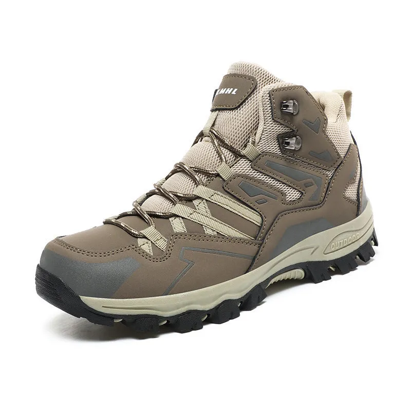 Men's low-top hiking sneakers in grey with flannel upper and natural rubber sole.