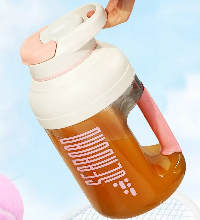 Electric portable juicer cup 1500ml rechargeable with PC food grade liner in pink colour, on white background