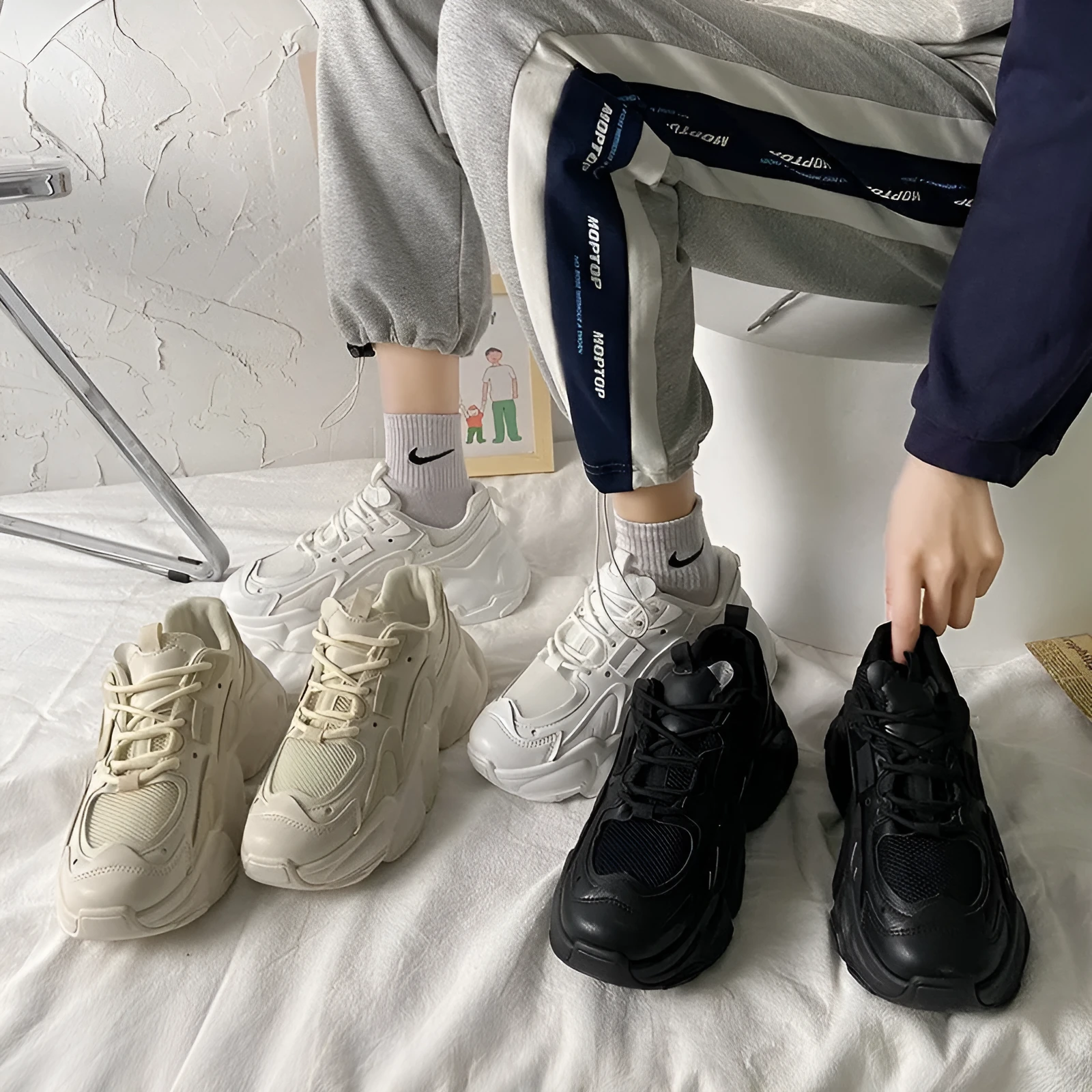Beige Korean fashion breathable platform sneakers with cross-strap upper for women