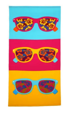 Flower-coloured swimming absorbent microfiber towel 150x70cm on a beach background