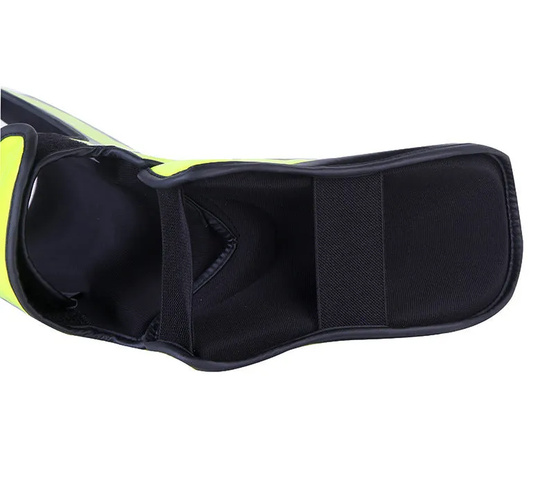 Junior adult boxing leggings in Black with PU and EVA foam padding