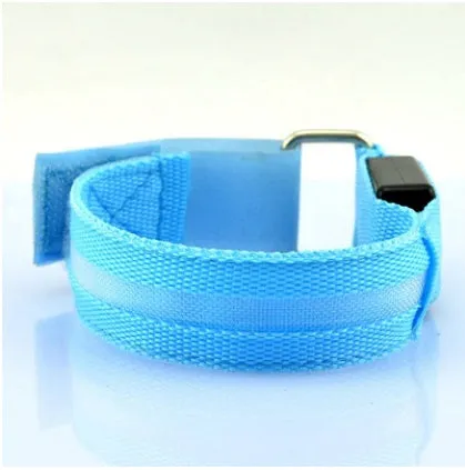 LED arm band with 7 colour options and 3 blink modes on black nylon strap