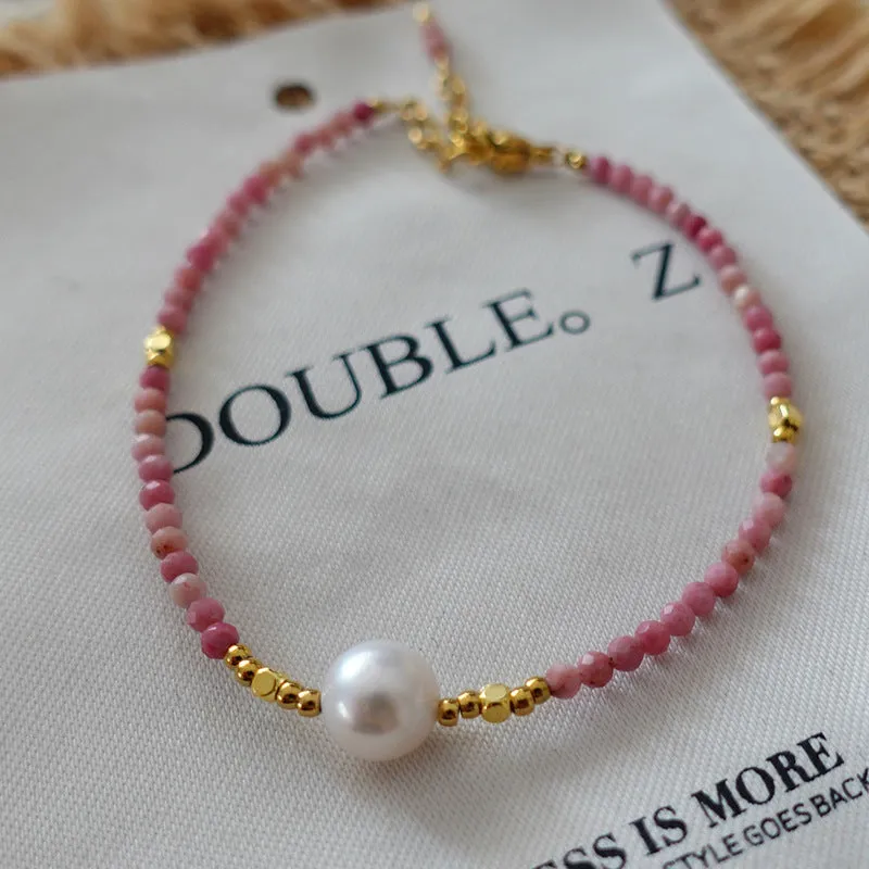 Natural stone and pearl bead necklace with brass thick gold-plated chain and alloy pendant, 40cm perimeter