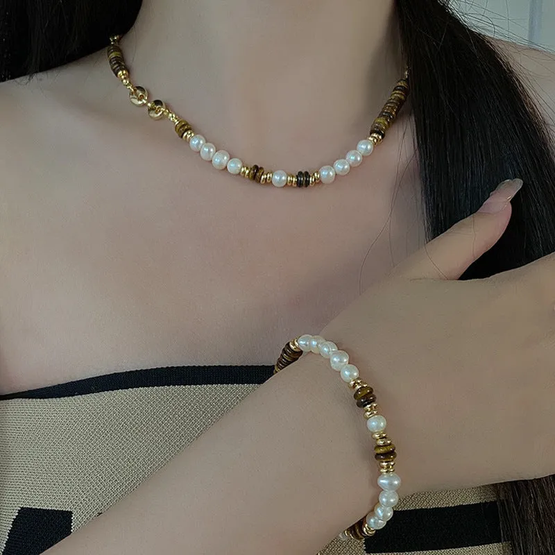 Natural stone and pearl bead necklace with brass thick gold-plated chain and alloy pendant, 40cm perimeter