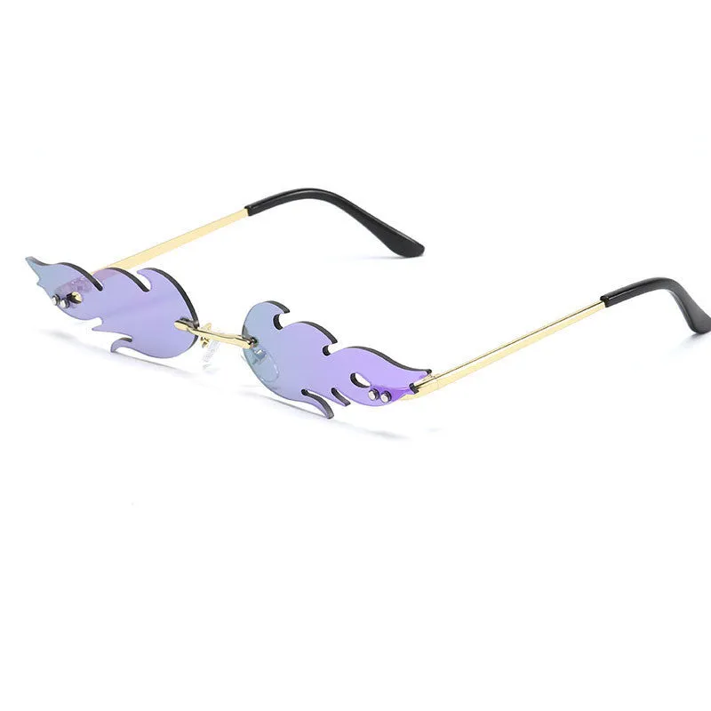 Bat-shaped square frame sunglasses with PC lenses in black colour, lightweight 16-20g