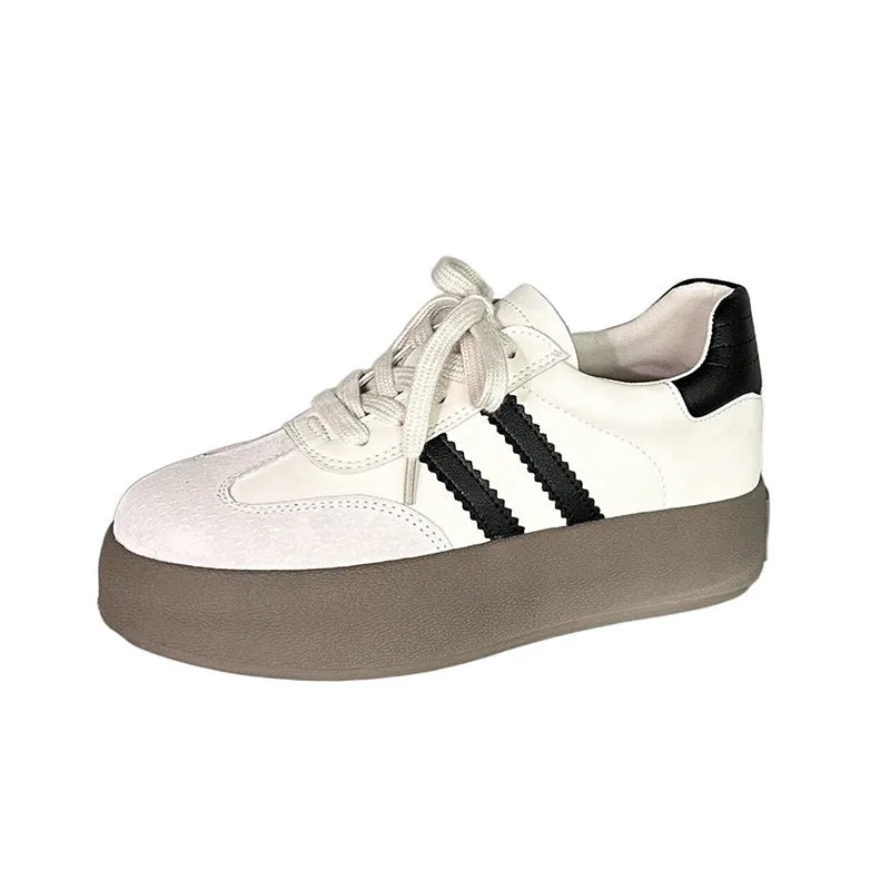 Women's vintage distressed leather casual sneakers with round toe and lace-up closure