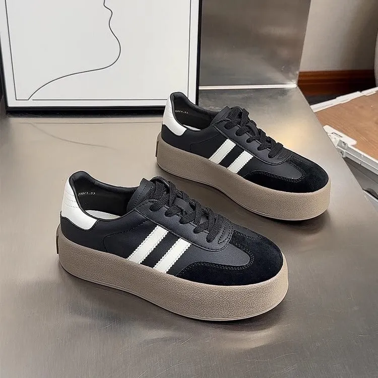 Women's vintage distressed leather casual sneakers with round toe and lace-up closure