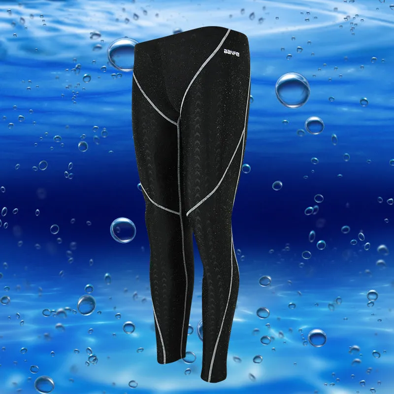 Men's nylon cropped swimming trunks in briefs style with sun-proof fabric