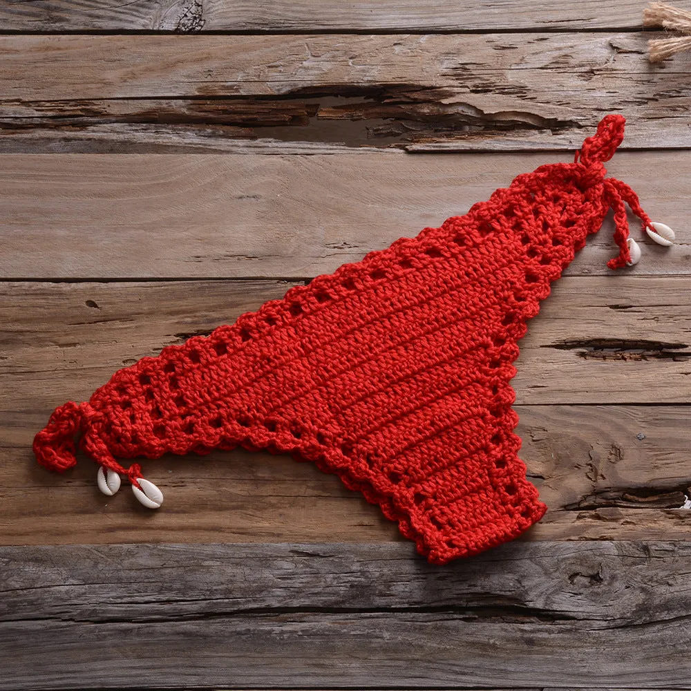 Two-piece bikini set in cotton blended fabric, available in eight colours including black, white, khaki, blue, light blue, orange, red, yellow