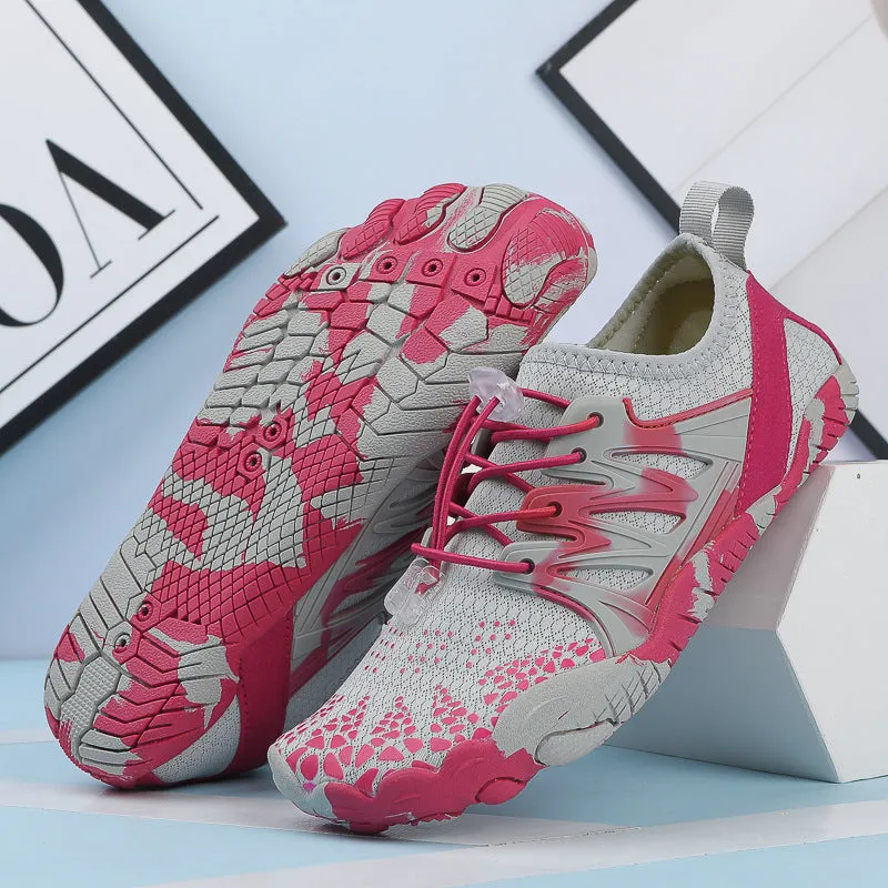 Unisex quick-drying mesh wading shoes with lace-up front and non-slip rubber sole.