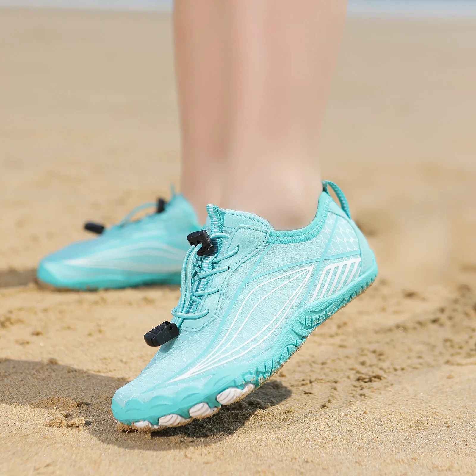 Children's quick-drying wading shoes with non-slip rubber soles in black, grey, pink, and blue colour options