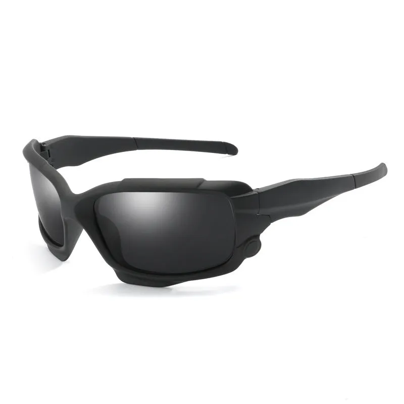 Polarized sunglasses for men with black plastic frame and gray TAC lens, outdoor riding eyewear