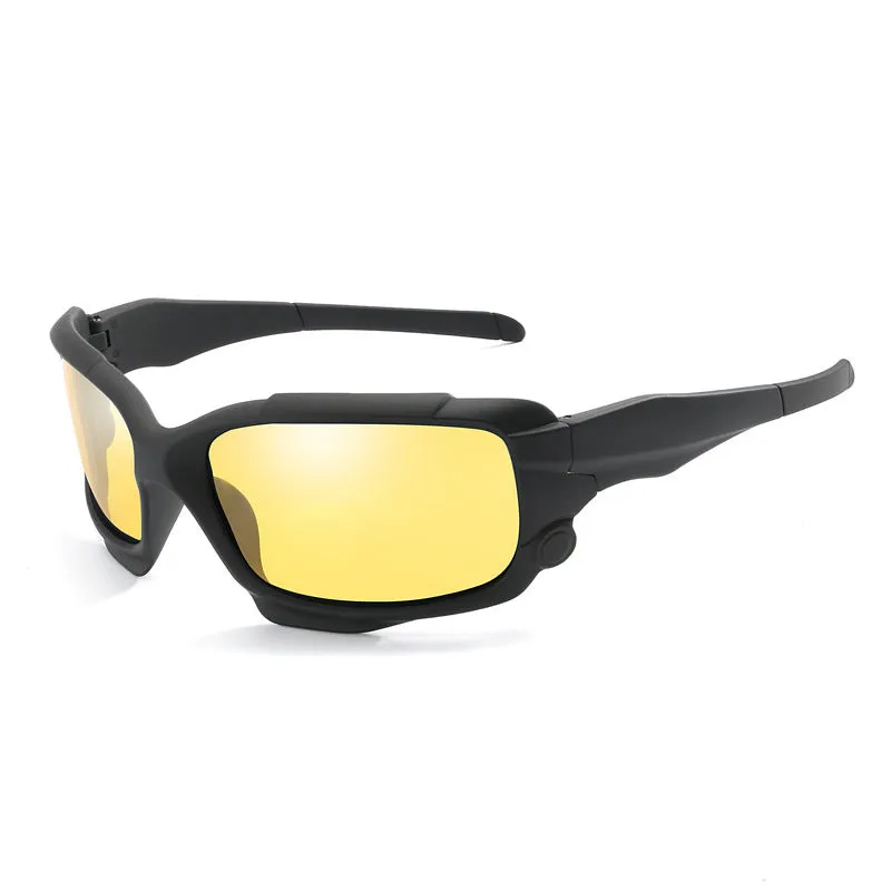 Polarized sunglasses for men with black plastic frame and gray TAC lens, outdoor riding eyewear