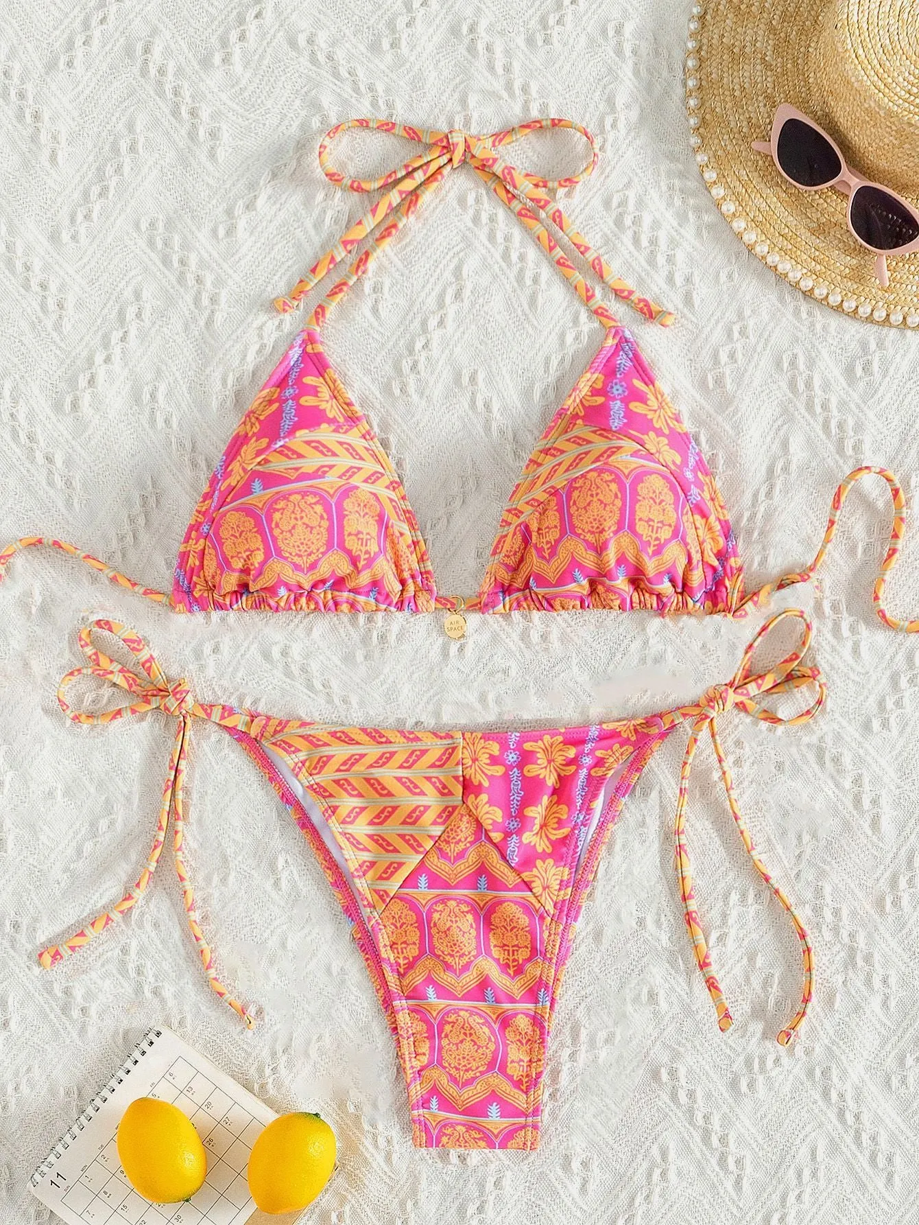 Women's split bikini bandage swimsuit in polyester fabric with printing stitching details