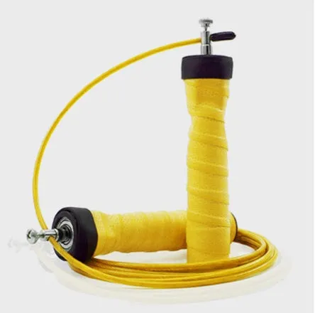PROCIRCLE foam skipping rope with bearing mechanism, 160g weight block, black handle, on grey background
