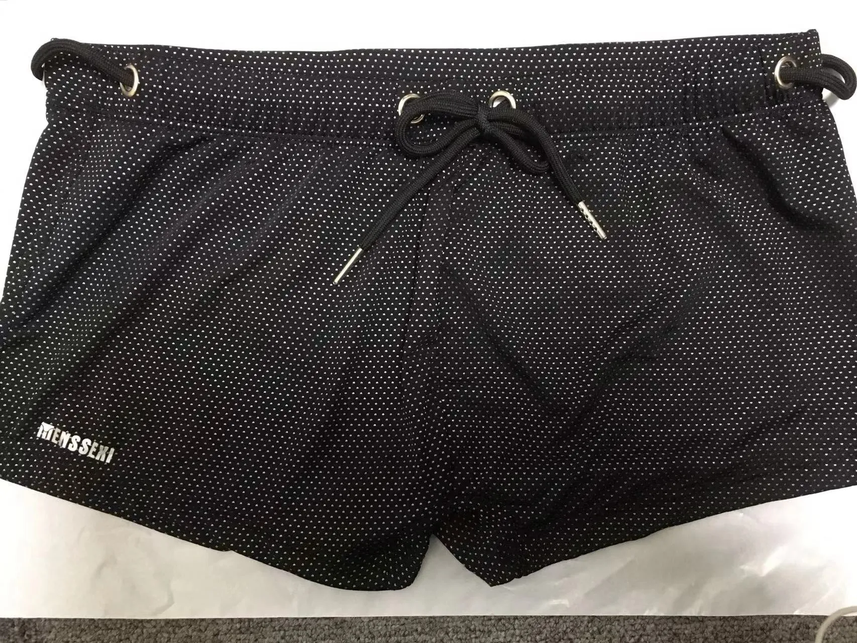 Men's lace nylon low waist swimming trunks in various colours for swimming and hot spring use