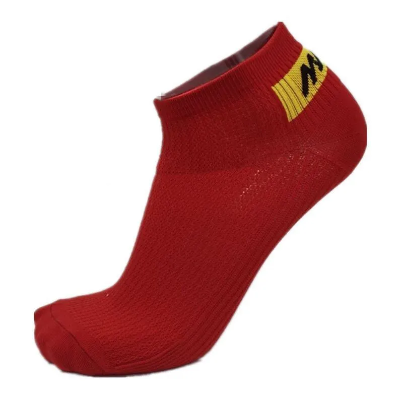 Breathable cotton sport socks for cycling and running in unisex free size