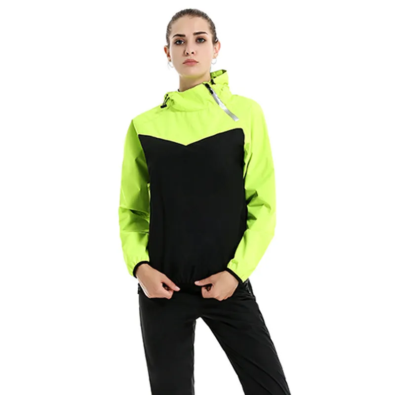 Women's polyester sports suit with black top and tights for running and gym
