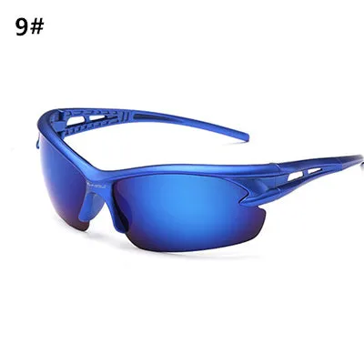 Cycling sunglasses with polarized lens, UV400 protection, black frame gray film, elastic paint frame, universal fit