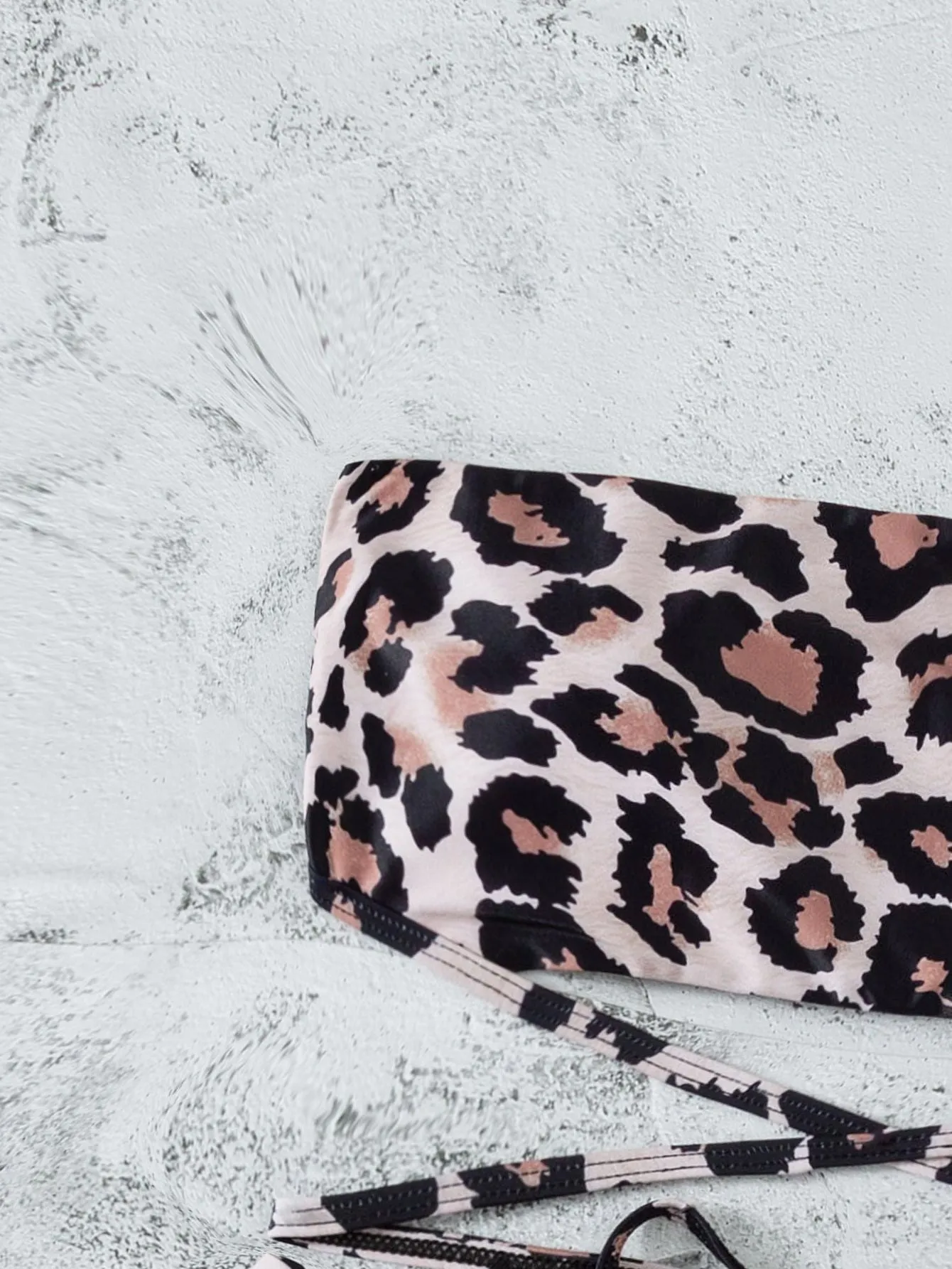Leopard print bandeau split bikini swimsuit with chest pad, polyester fabric, three sizes available