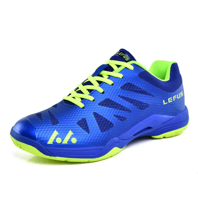 Men's mesh badminton shoes in L010 blue with rubber sole and lace-up closure