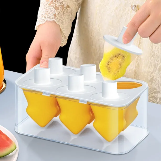 Silicone ice cube mold in green with 7.5x9.5x7.5cm format for homemade popsicles