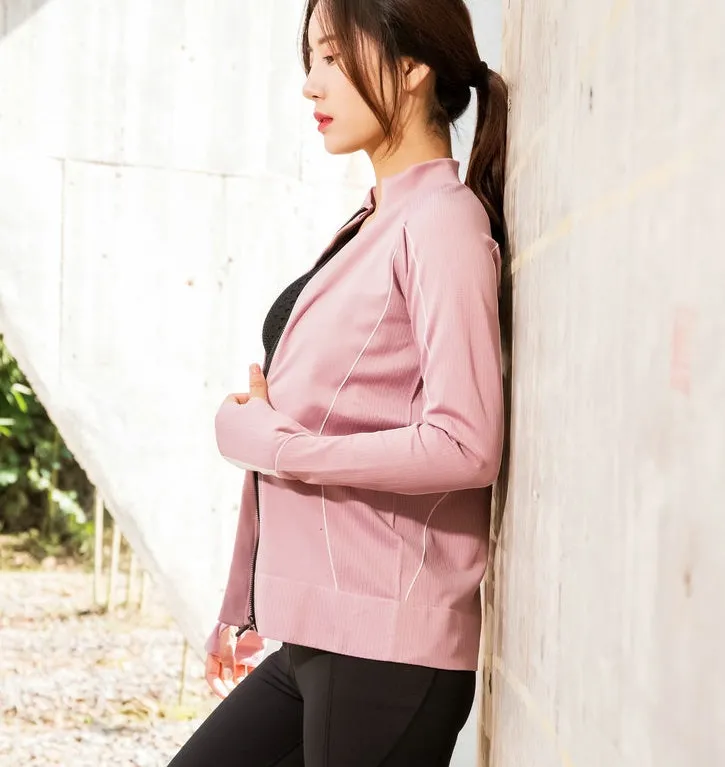 Slim fit sportswear coat in grey, 90% nylon and spandex, women's size M, front view