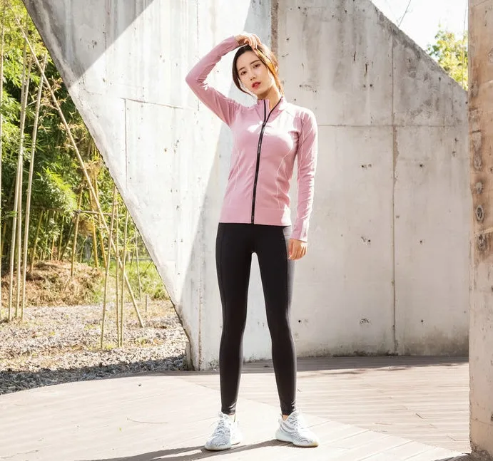 Slim fit sportswear coat in grey, 90% nylon and spandex, women's size M, front view