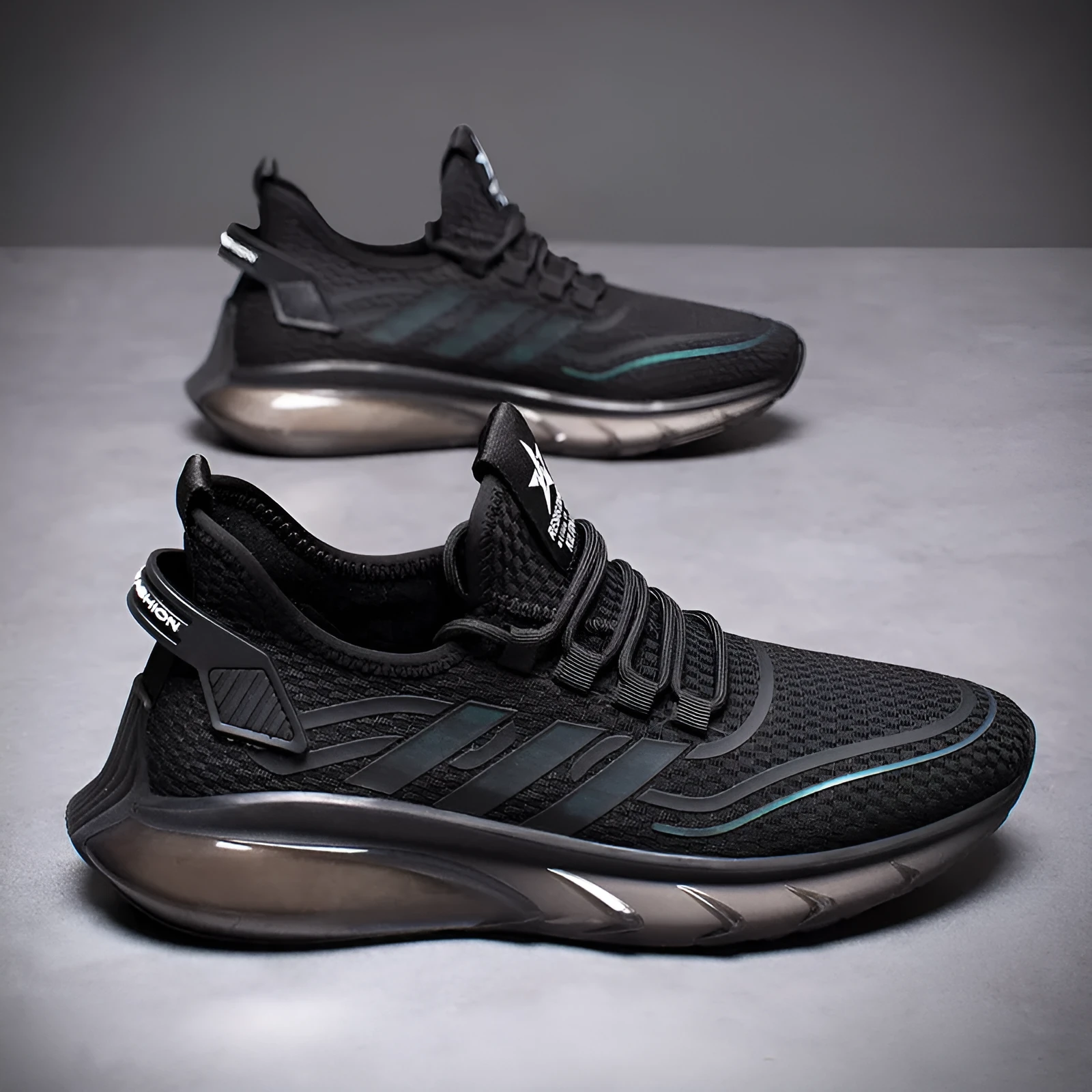 Men's breathable fly woven shock absorption sports casual shoes in openwork black, low heel
