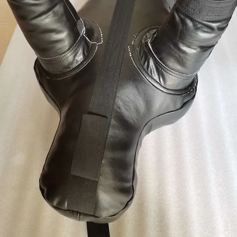 Humanoid Punching Bag Boxing Wrestling Sparring Dummy Explosion-Proof Space Leather Hollow Self-Filling Fire Fighting Training Two-Leg Dummy for Martial Arts Sanda and Fitness Workout Black or Red