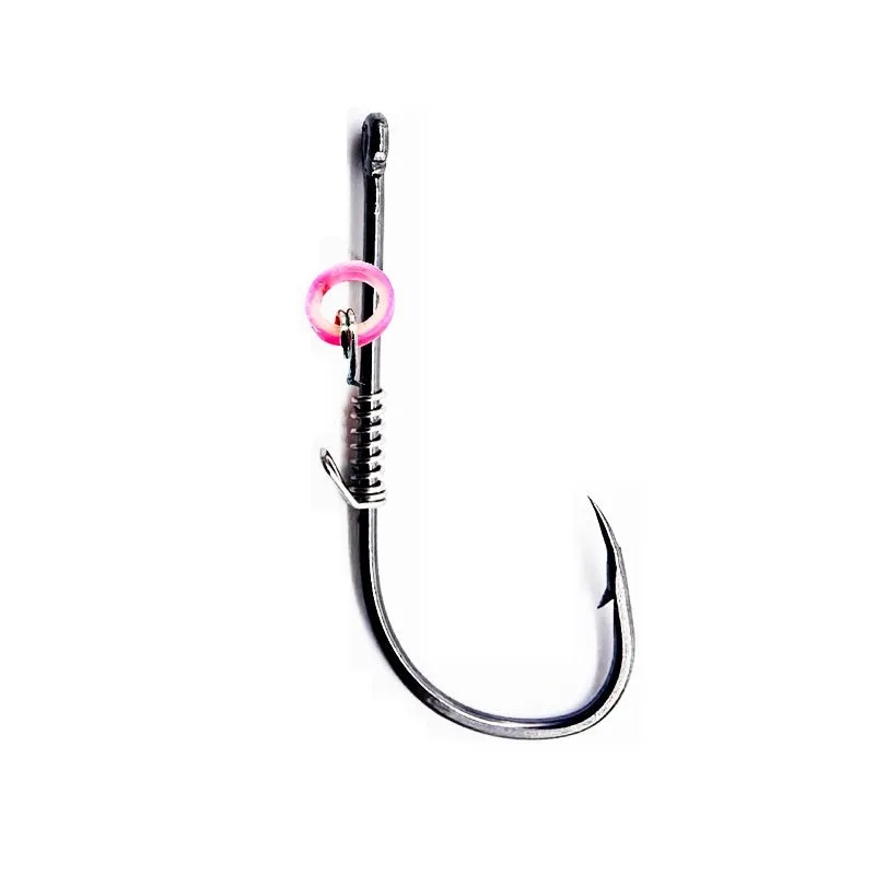 Spring rubber band sea fishing lure with barbed hook holding live shrimp for outdoor fishing