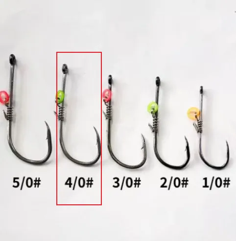 Spring rubber band sea fishing lure with barbed hook holding live shrimp for outdoor fishing