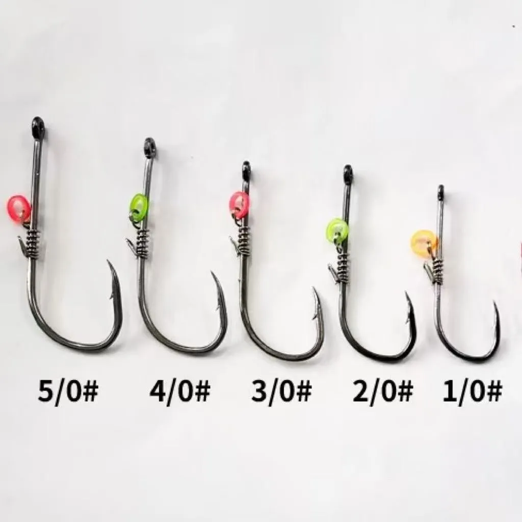 Spring rubber band sea fishing lure with barbed hook holding live shrimp for outdoor fishing