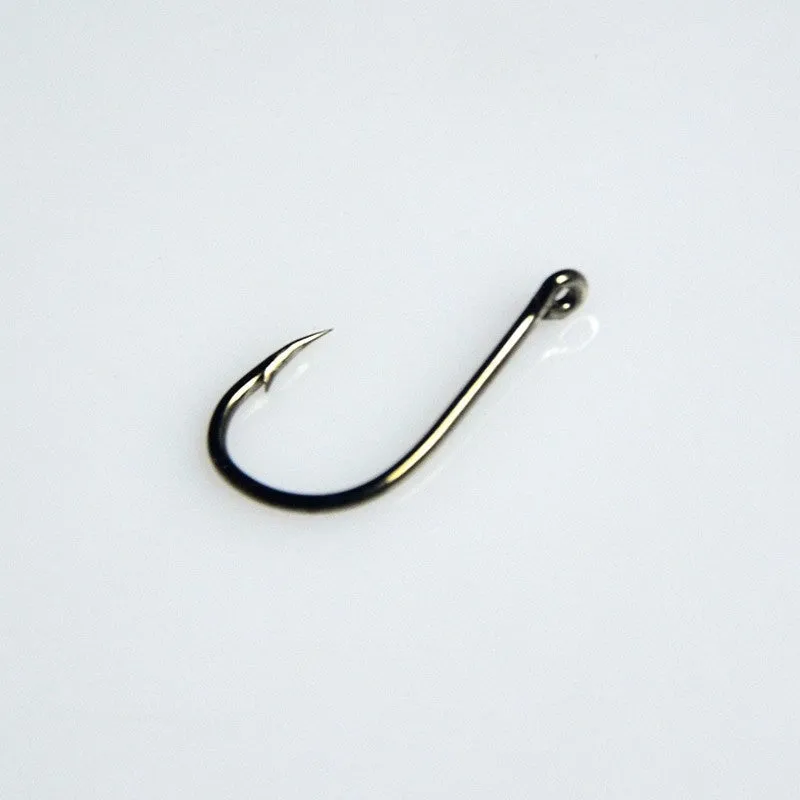 Box of 500 mixed size Iseni style fishing hooks in silver, black, and imitation gold finishes