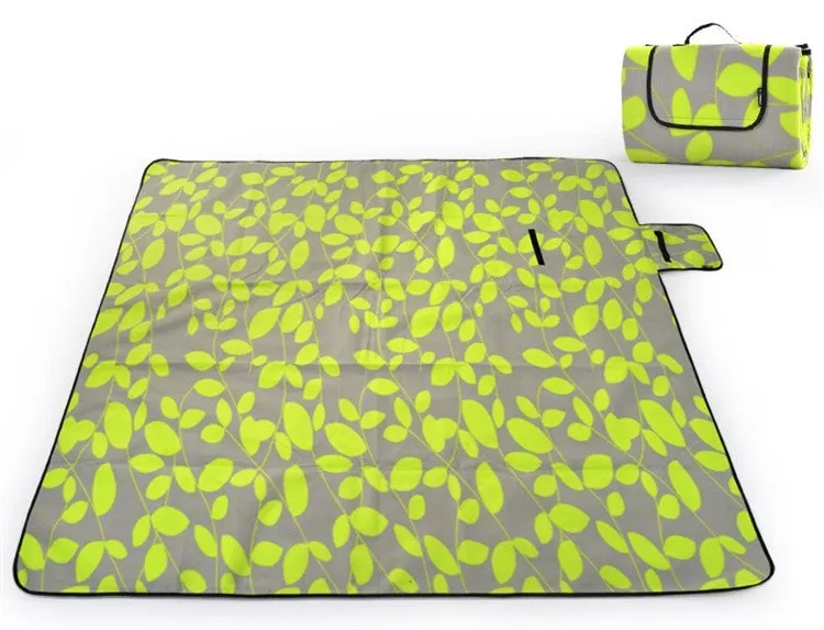 Folding suede picnic mat with waterproof aluminium base, 200x200cm, blue stripes pattern, outdoor use