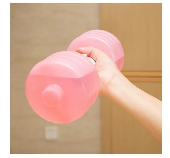 Water-filled fitness dumbbell for women in pink polypropylene plastic with leak-proof port