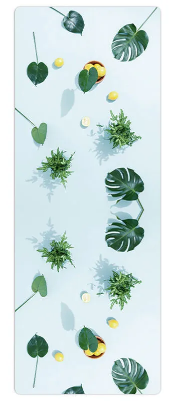 Non-slip yoga mat with rubber base, multicolour design showing elk pattern, 5mm thickness for yoga practice