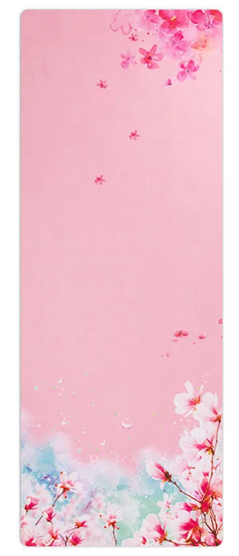 Non-slip yoga mat with rubber base, multicolour design showing elk pattern, 5mm thickness for yoga practice