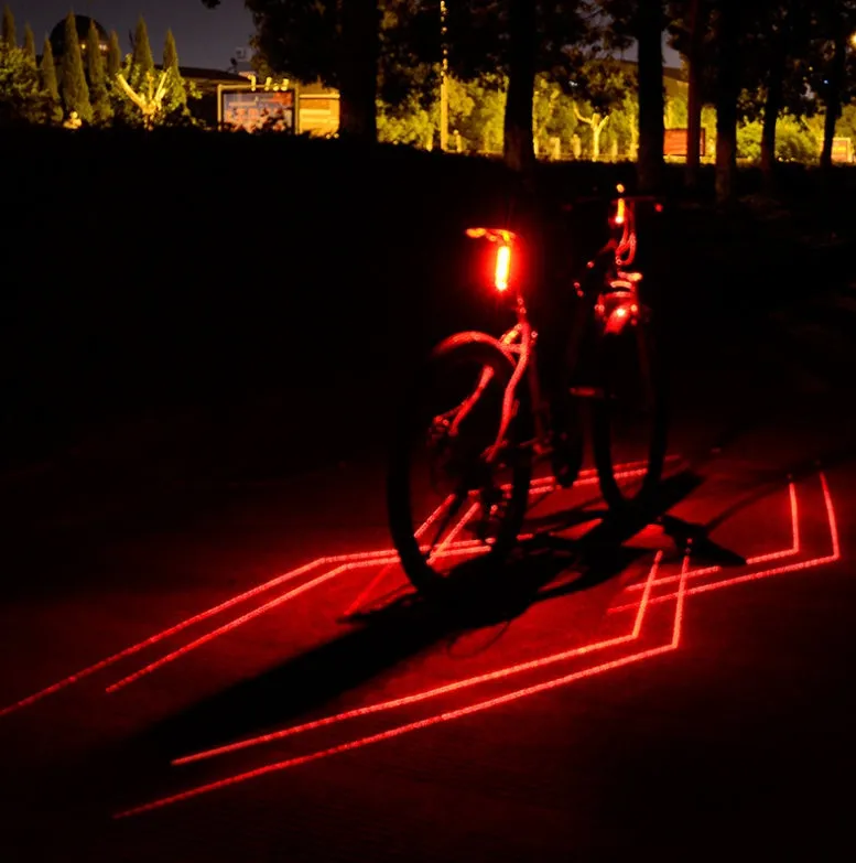 Cycling tail light with laser projection, 150LUX, USB rechargeable, IPX5 waterproof, red colour, silicone mount
